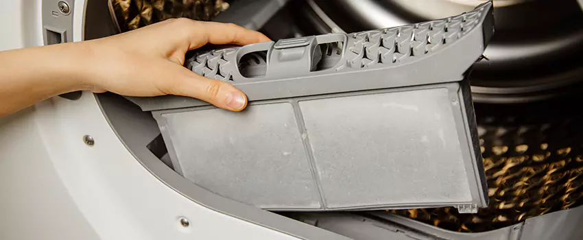 Signs Of A Clogged Dryer Lint Trap in Coram, New York